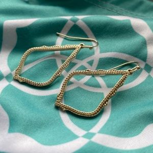 Kendra Scott Sophia Drop Earrings in Gold